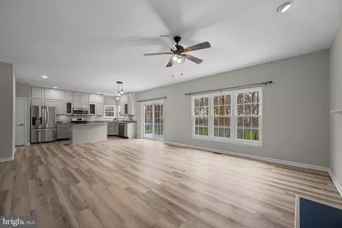 Living - 2444 Hightee Ct, Crofton, MD 21114 photo 5 of 5