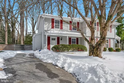 1688 Secretariat Dr, Annapolis, MD 21409