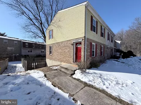 1847 Blue Jay Ct, Severn, MD 21144