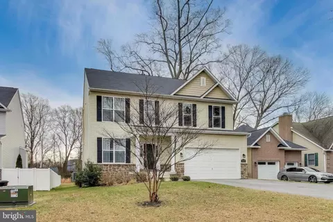 Exterior - 8079 Armiger Dr, Pasadena, MD 21122 photo 3 of 4