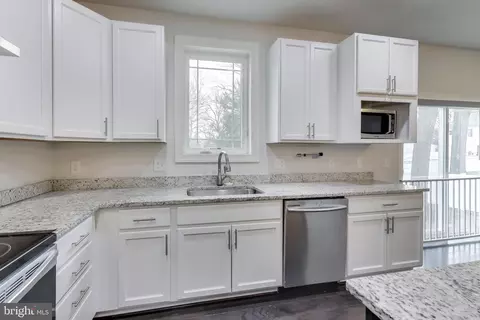 Kitchen - 8079 Armiger Dr, Pasadena, MD 21122 photo 2 of 2