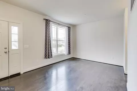 Living - 8079 Armiger Dr, Pasadena, MD 21122 photo 1 of 5