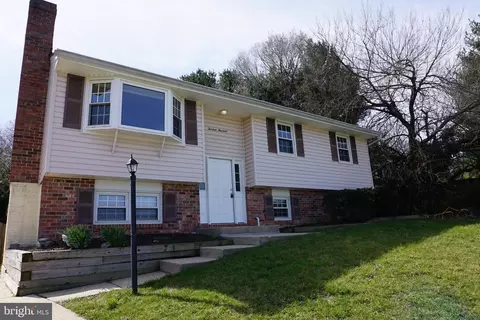 1319 Craghill Ct, Hanover, MD 21076