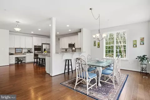 Dining - 3410 Pocahontas Dr, Edgewater, MD 21037 photo 1 of 4