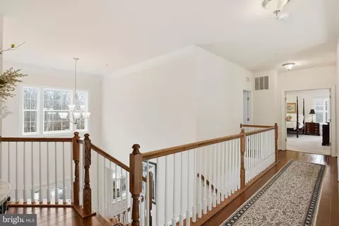 Entry Way - 3410 Pocahontas Dr, Edgewater, MD 21037 photo 5 of 8