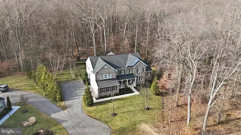 View/Area - 3410 Pocahontas Dr, Edgewater, MD 21037 photo 1 of 8