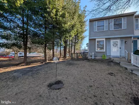 3639 Handel Ct #75, Pasadena, MD 21122