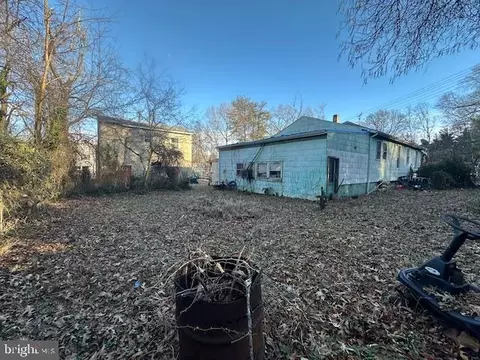 382 Mountain Rd, Pasadena, MD 21122 photo 4
