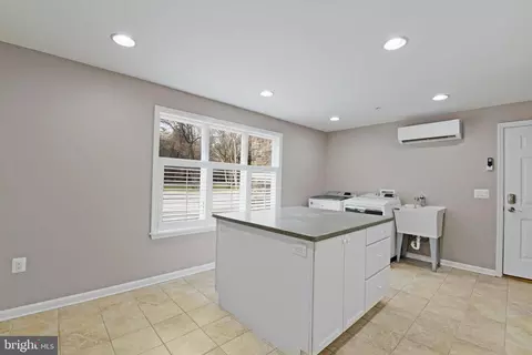 Other - 7715 Paradise Beach Rd, Pasadena, MD 21122 photo 8 of 25