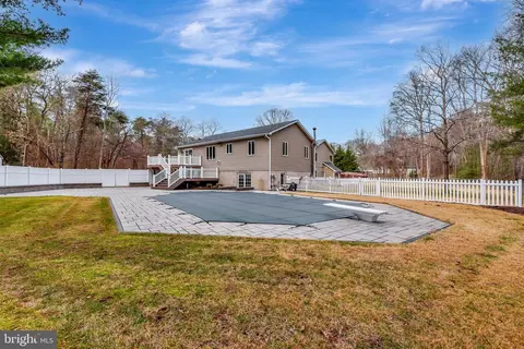 Other - 7715 Paradise Beach Rd, Pasadena, MD 21122 photo 22 of 25