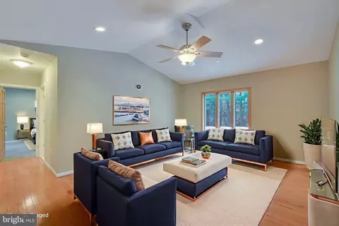 Other - 7715 Paradise Beach Rd, Pasadena, MD 21122 photo 3 of 25