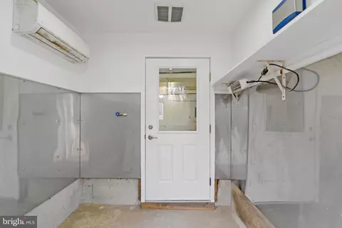 Other - 7715 Paradise Beach Rd, Pasadena, MD 21122 photo 10 of 25