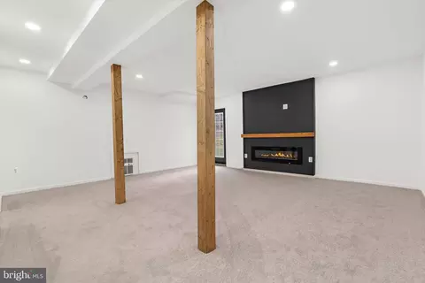 Living - 1439 Dicus Mill Rd, Severn, MD 21144 photo 7 of 8
