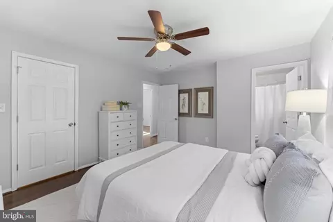Bedroom - 876 Shore Acres Rd, Arnold, MD 21012 photo 3 of 3