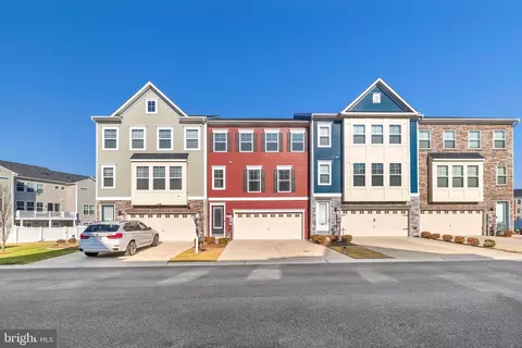 8334 Amber Beacon Cir, Millersville, MD 21108
