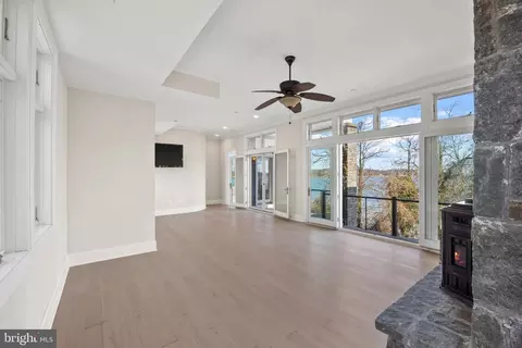 509 A Edgewater Rd, Pasadena, MD 21122 photo 25