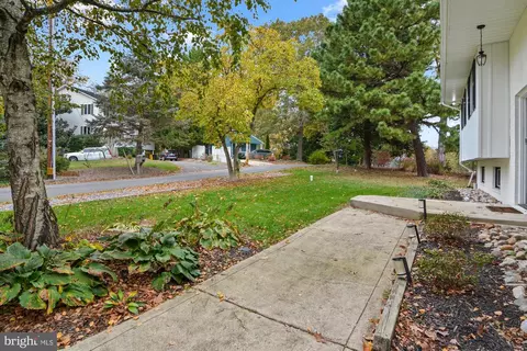Exterior - 2709 Parkview Dr, Riva, MD 21140 photo 4 of 13