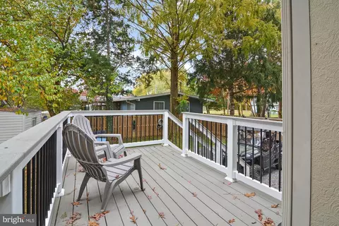 Exterior - 2709 Parkview Dr, Riva, MD 21140 photo 9 of 13