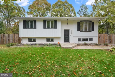 Exterior - 2709 Parkview Dr, Riva, MD 21140 photo 2 of 13
