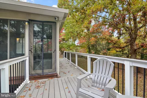 Exterior - 2709 Parkview Dr, Riva, MD 21140 photo 8 of 13