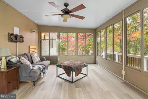 Exterior - 2709 Parkview Dr, Riva, MD 21140 photo 6 of 13