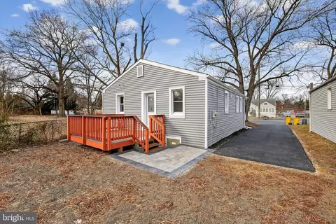 Exterior - 917 Reece Rd, Severn, MD 21144 photo 3 of 7