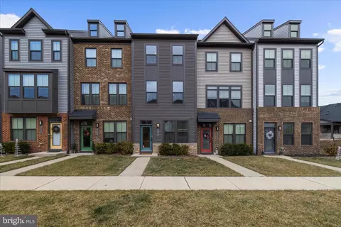 7217 Sprouse Ct, Glen Burnie, MD 21060