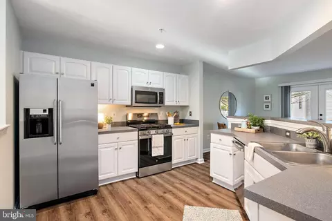 Kitchen - 1411 Peregrine Path, Arnold, MD 21012 photo 2 of 4