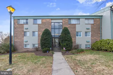 350 Gatewater Ct #A, Glen Burnie, MD 21060
