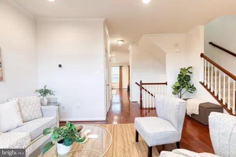 7951 Silver Oak Rd, Hanover, MD 21076 photo 5
