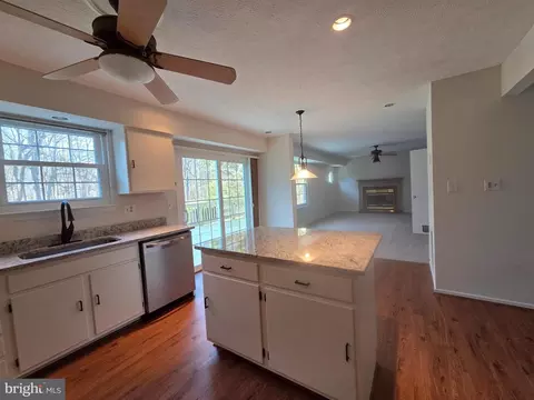276 Southdale Ct, Dunkirk, MD 20754 photo 9