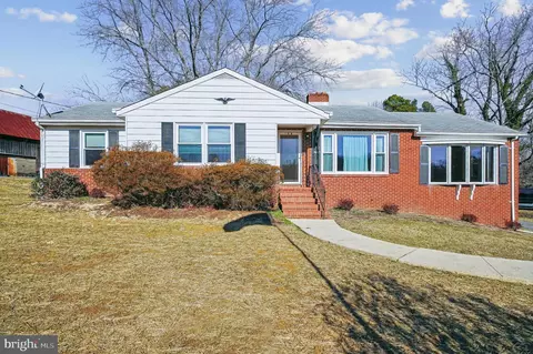 106 Valley View Farm Ln, Tracys Landing, MD 20779