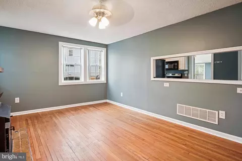 Living - 1207 Hampton Rd, Annapolis, MD 21409 photo 1 of 6