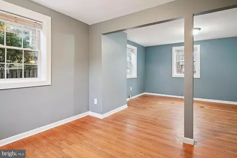 Living - 1207 Hampton Rd, Annapolis, MD 21409 photo 5 of 6