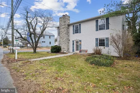 Exterior - 1207 Hampton Rd, Annapolis, MD 21409 photo 5 of 12