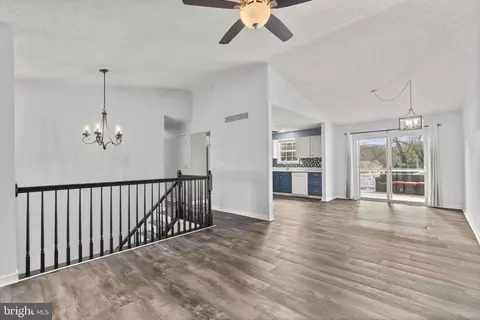 1821 Division Rd, Pasadena, MD 21122 photo 6