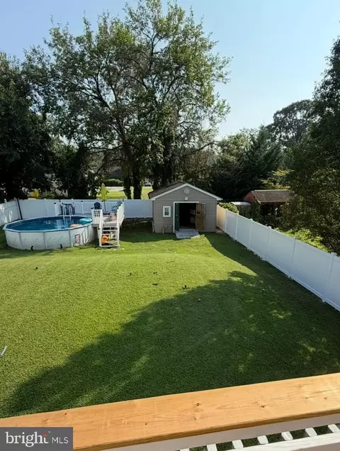 1821 Division Rd, Pasadena, MD 21122 photo 33