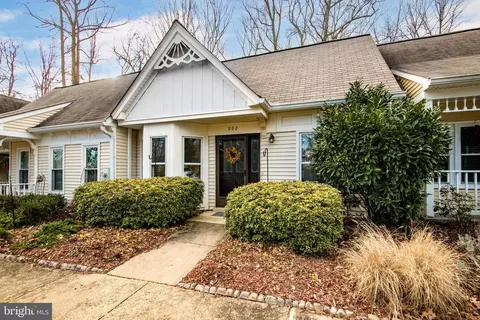 992 Riversedge Cir, Annapolis, MD 21401