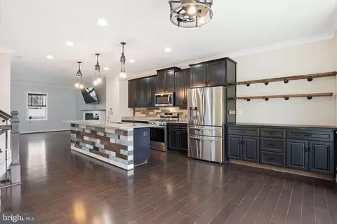 208 Admirals Ct, Arnold, MD 21012 photo 2