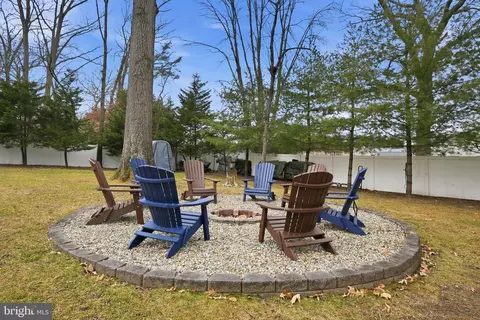 718 Penny Ct, Pasadena, MD 21122 photo 37