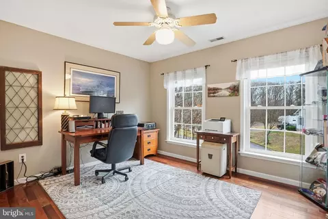 718 Penny Ct, Pasadena, MD 21122 photo 19
