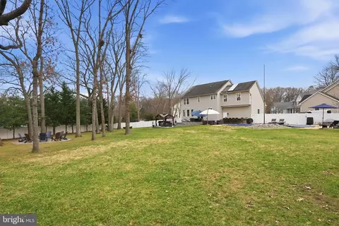 718 Penny Ct, Pasadena, MD 21122 photo 36
