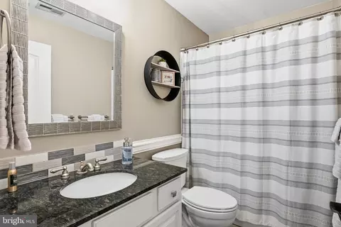 718 Penny Ct, Pasadena, MD 21122 photo 28