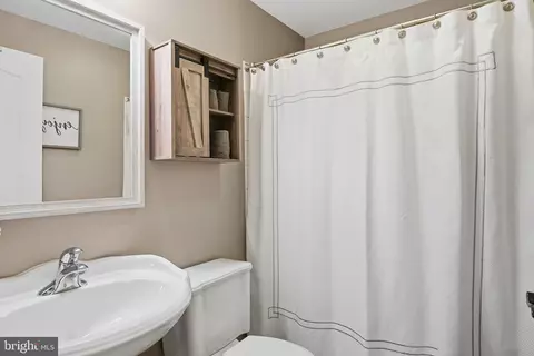 718 Penny Ct, Pasadena, MD 21122 photo 30