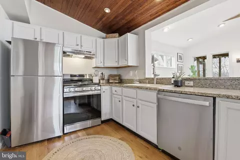 Kitchen - 1446 Ridgeway, Arnold, MD 21012 photo 1 of 2