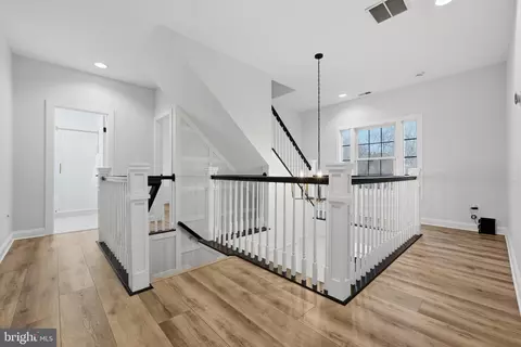 Entry Way - 3590 S River Ter, Edgewater, MD 21037 photo 12 of 14