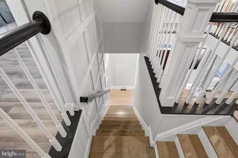 Entry Way - 3590 S River Ter, Edgewater, MD 21037 photo 8 of 14