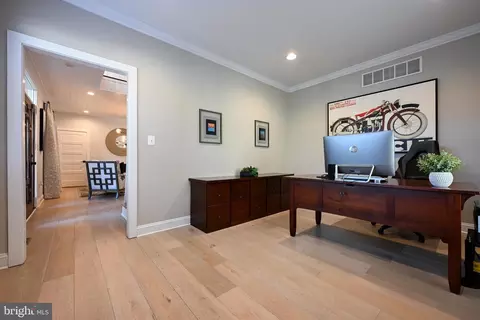 Entry Way - 3590 S River Ter, Edgewater, MD 21037 photo 7 of 14