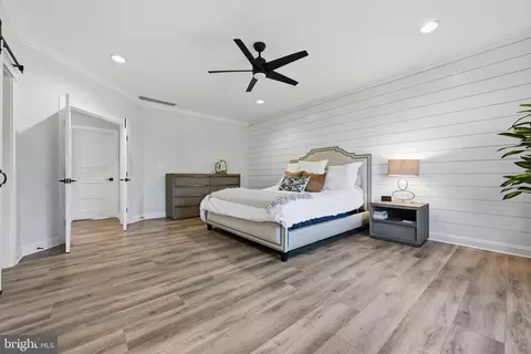 Bedroom - 3590 S River Ter, Edgewater, MD 21037 photo 1 of 10