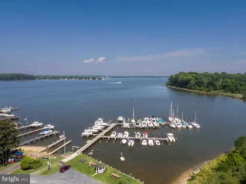 View/Area - 3590 S River Ter, Edgewater, MD 21037 photo 16 of 16